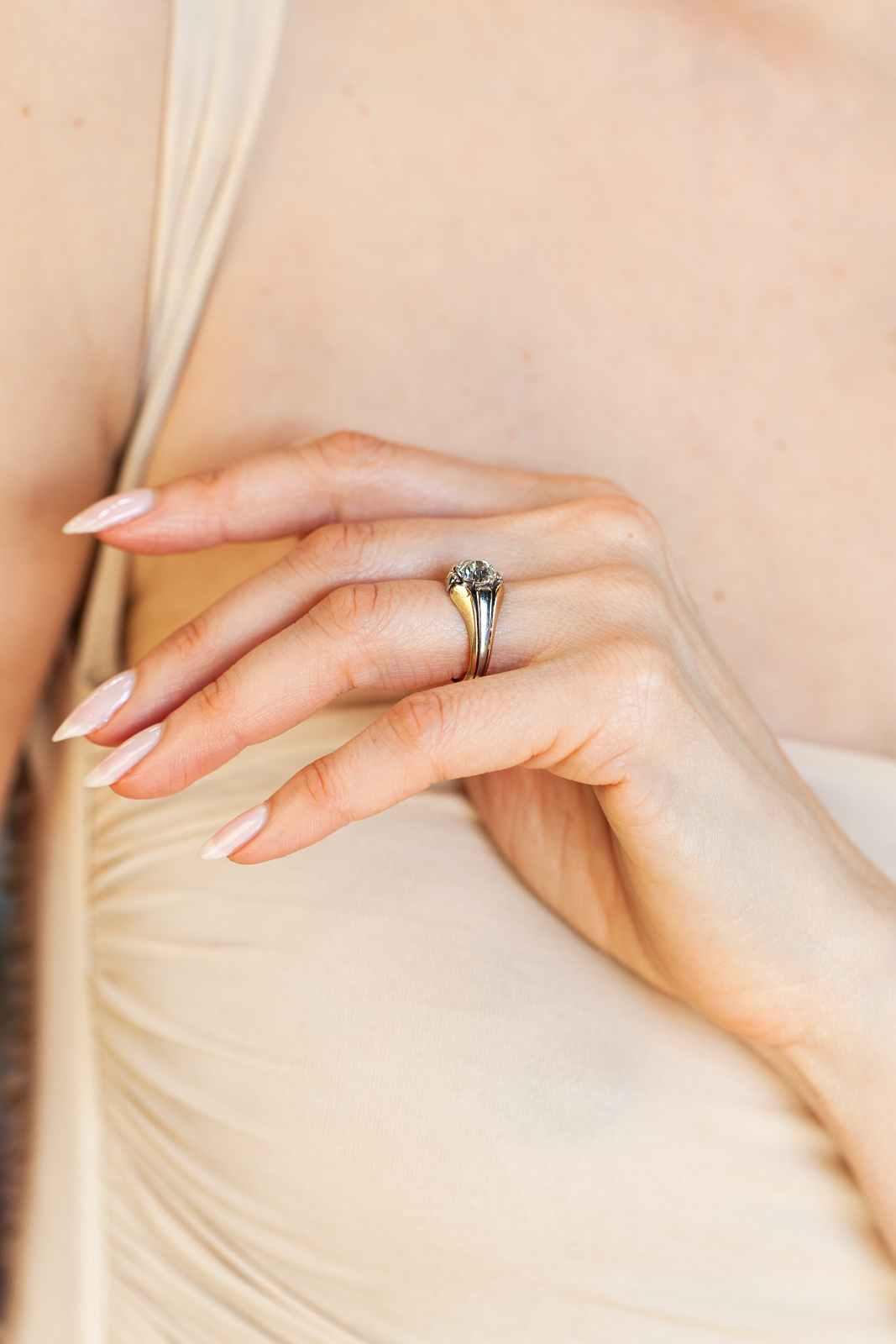 Art Deco 1.40 Carat Old European Cut Diamond Two-Tone Ring