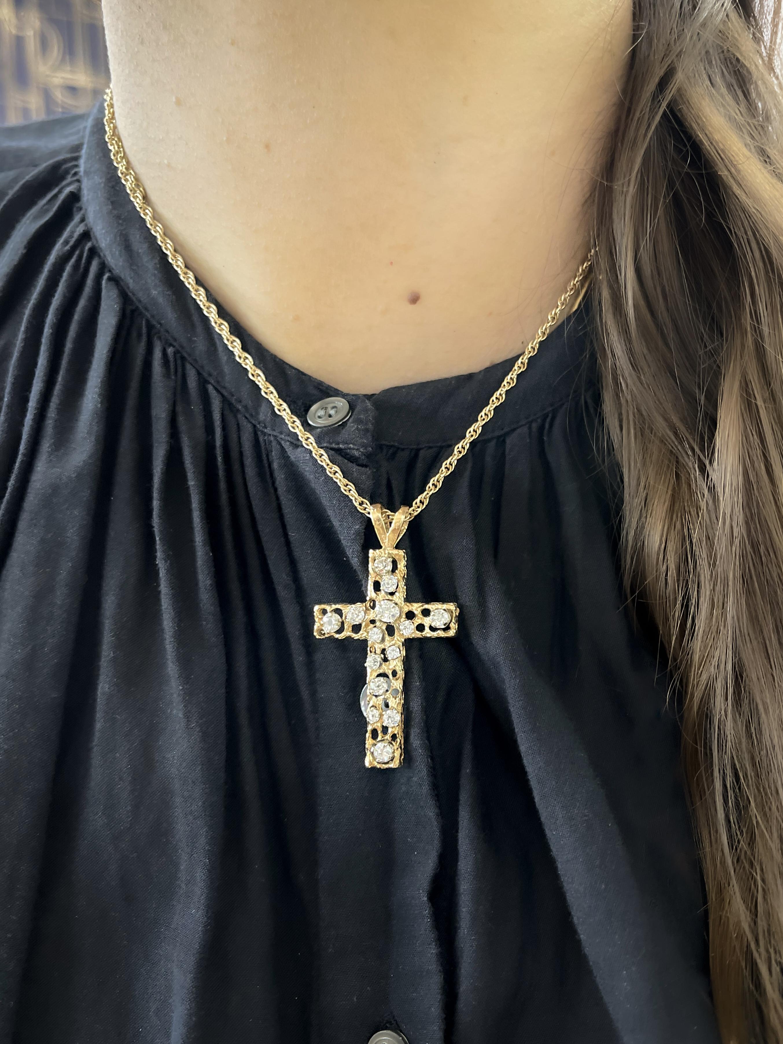 Vintage Brutalist-Style 1.50 Ctw. Diamond Cross Pendant Necklace