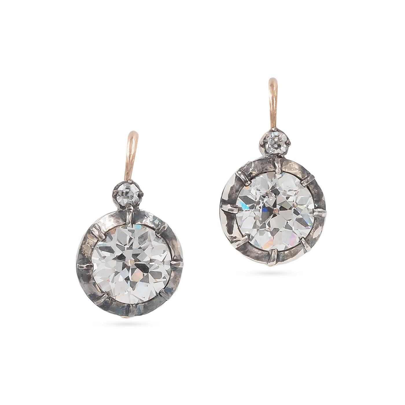 Victorian Collet-Set 2.21 Ctw. Old European Cut Diamond Drop Earrings