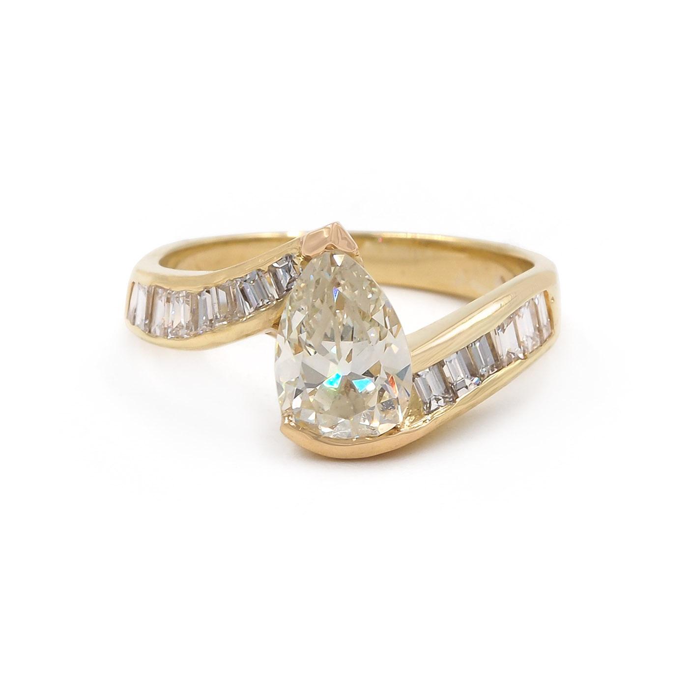 Vintage 1.14 Ct. Pear-Shaped & Baguette Cut Diamond Bypassing Engagement Ring