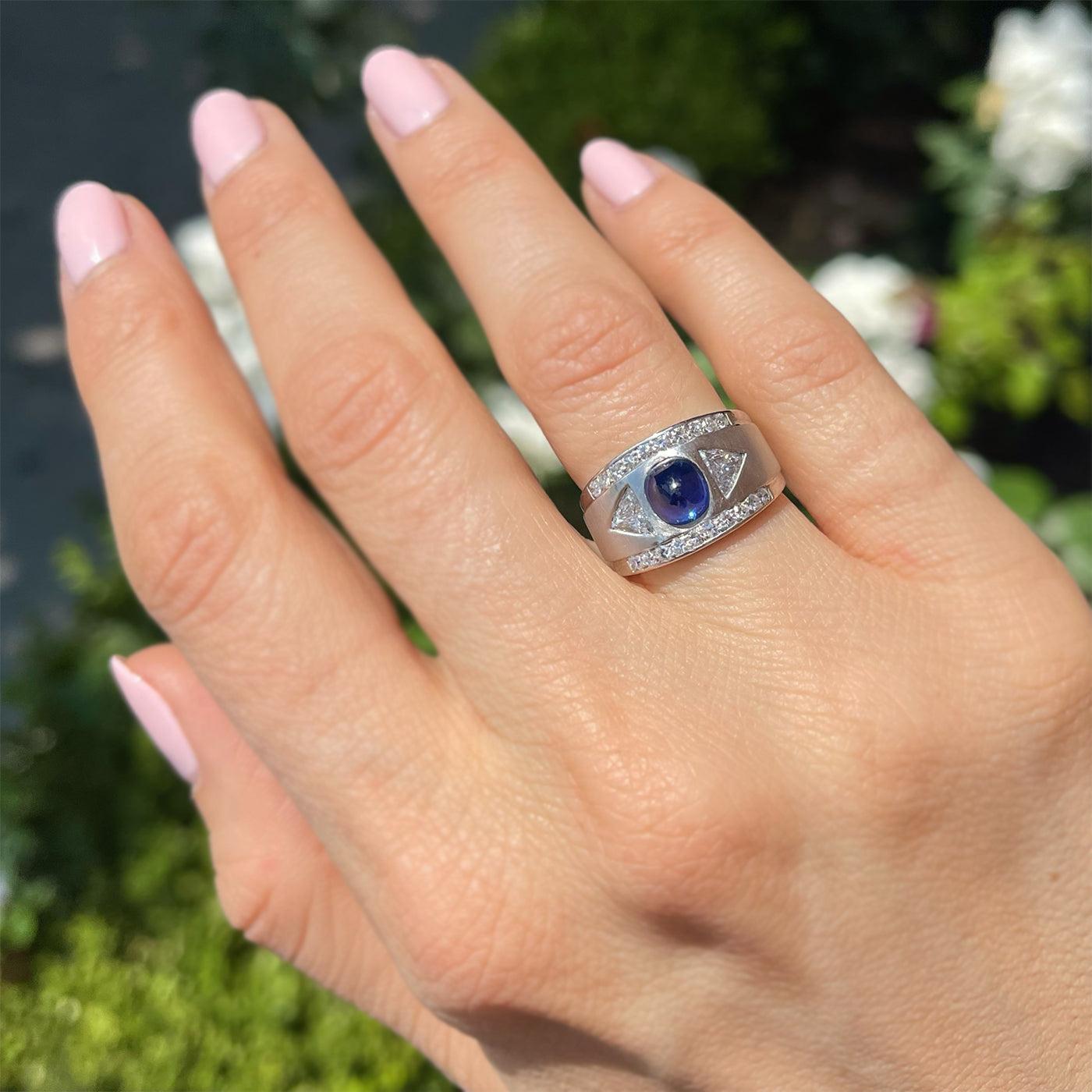 Mid-Century 2.42 Carat Pyramid Pailin Blue Sapphire & Diamond Ring