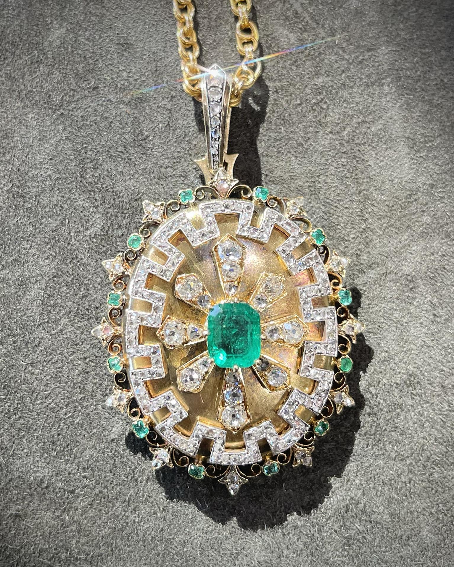 Victorian 1.40 Ct. Emerald & 2.00 Ctw. Diamond Greek Key Motif Pendant Necklace