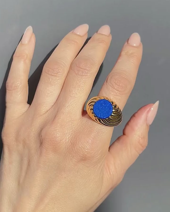Vintage Lapis Lazuli Swirly Gold Signet Ring