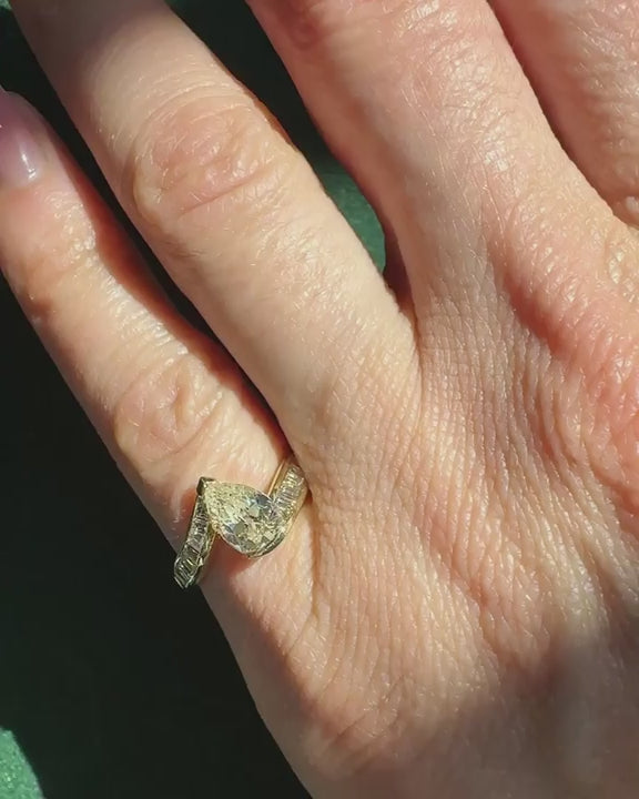 Vintage 1.14 Ct. Pear-Shaped & Baguette Cut Diamond Bypassing Engagement Ring